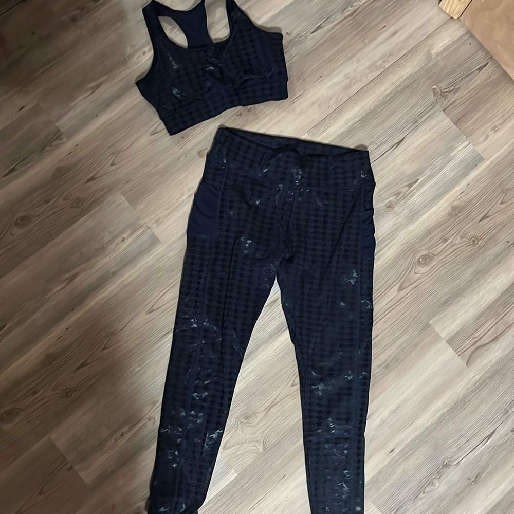 Blue and black chevron sports bra and leggings set